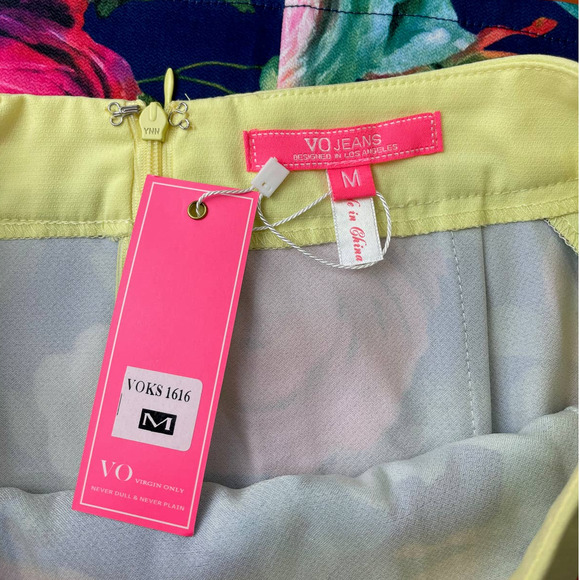 NWT- VOS PENCIL SKIRT WITH MESH OVERLAY - Picture 6 of 7